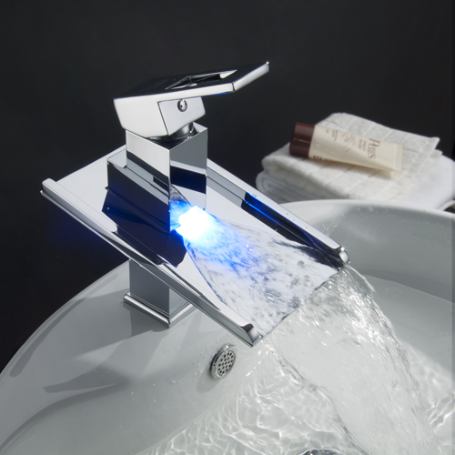 changement de couleur robinet conduit lavabo cascade salle de bains